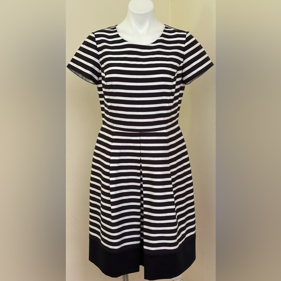 346 BROOKS BROTHERS Navy Blue White Striped A-Line  Pleated Nautical Dress Sz 8 - Picture 1 of 16